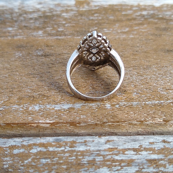 Silver Estate filigree ring size 7 - Picture 4 of 6